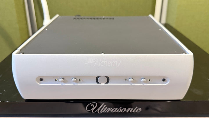 Audio Alchemy DPA-1 Stereo Digital Power Amplifier in Silver w Box EXCELLENT