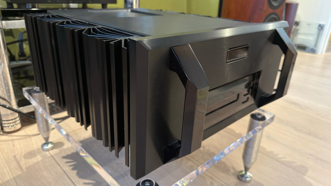 Genesis Stealth B-200 Integrated Power Amplifier in Black EXCELLENT