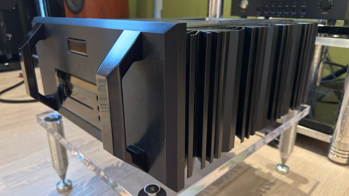 Genesis Stealth B-200 Integrated Power Amplifier in Black EXCELLENT