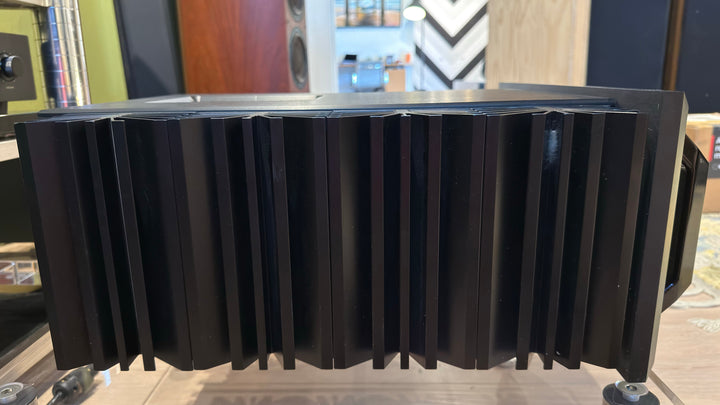 Genesis Stealth B-200 Integrated Power Amplifier in Black EXCELLENT