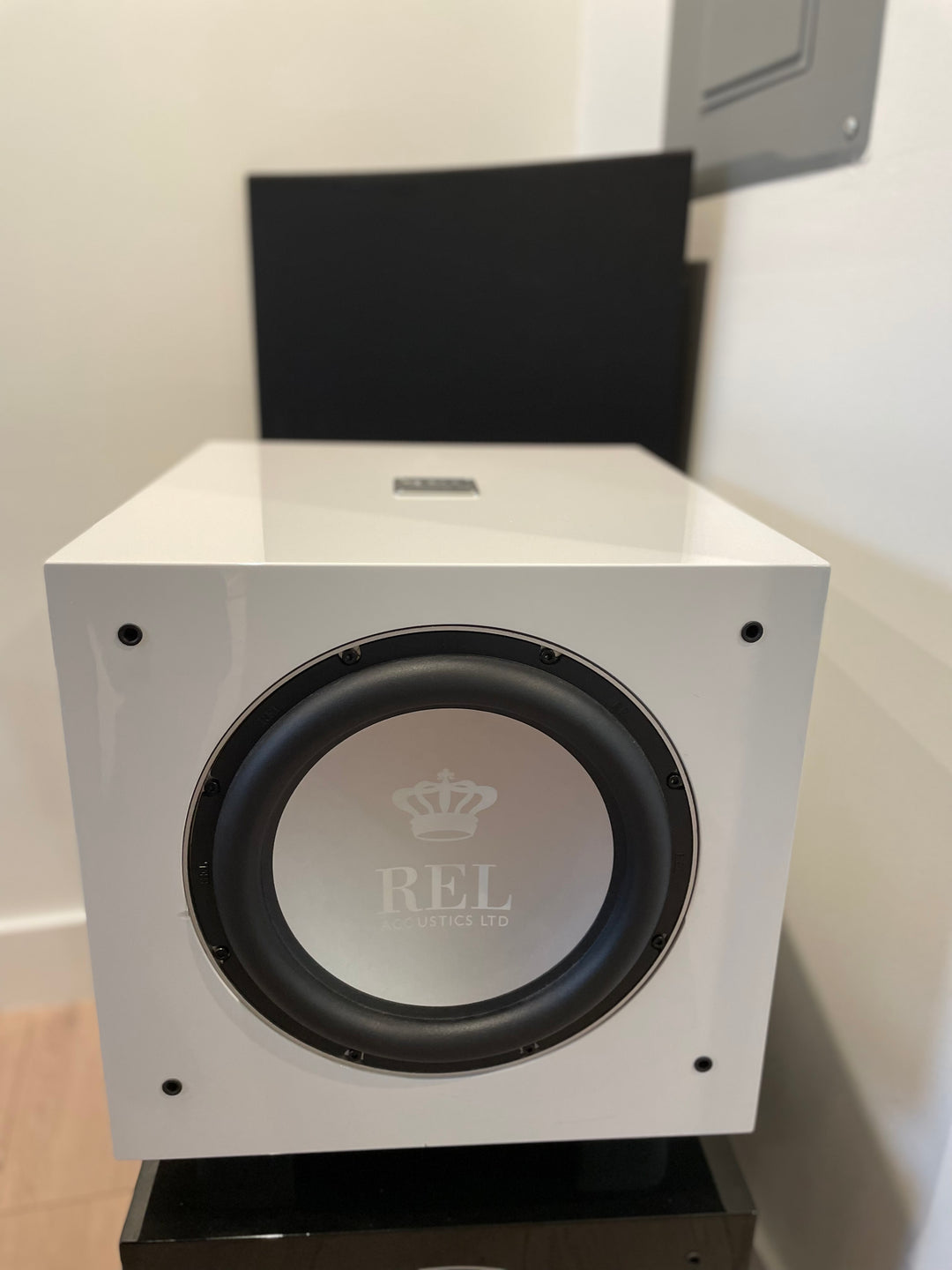 REL Acoustics S/812 S812 12" Inch Subwoofer Speaker White EXCELLENT