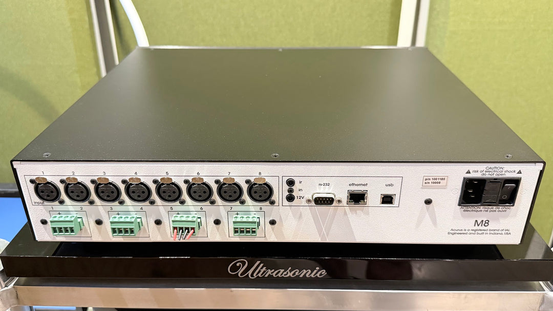 Acurus M8 8-Channel Amplifier in Black w Box EXCELLENT