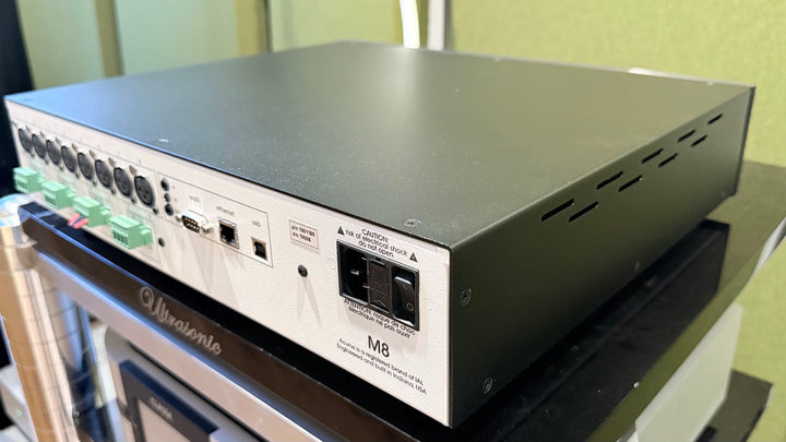 Acurus M8 8-Channel Amplifier in Black w Box EXCELLENT