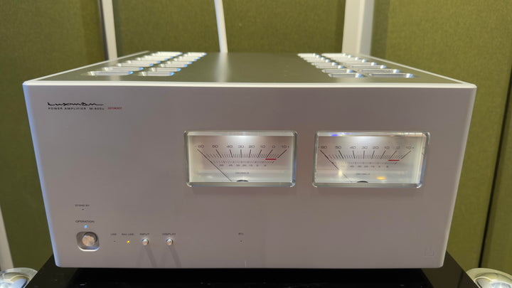 Luxman M-900u Stero Power Amplifier in Silver with Box EXCELLENT
