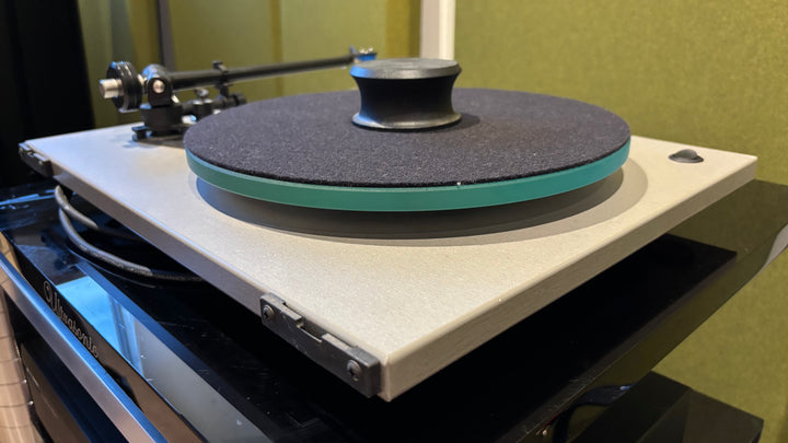 Rega RP3 Planar 3 Turntable Record Player with RB303 Tonearm and Elys 2 Cartridge EXCELLENT