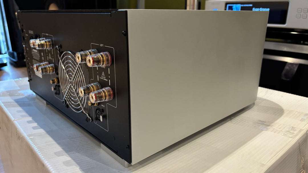 Classe Audio CA-2300 Stereo Amplifier EXCELLENT