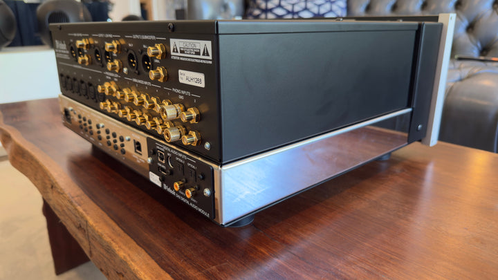 McIntosh C2800 Tube Preamplifier with Remote & Box EXCELLENT