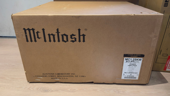McIntosh MC1.25KW 1-Channel Solid State Amplifier Monoblock Pair with Boxes Serial AFW3406 & AFW3408 EXCELLENT
