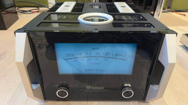 McIntosh MC1.25KW 1-Channel Solid State Amplifier Monoblock Pair with Boxes MINT