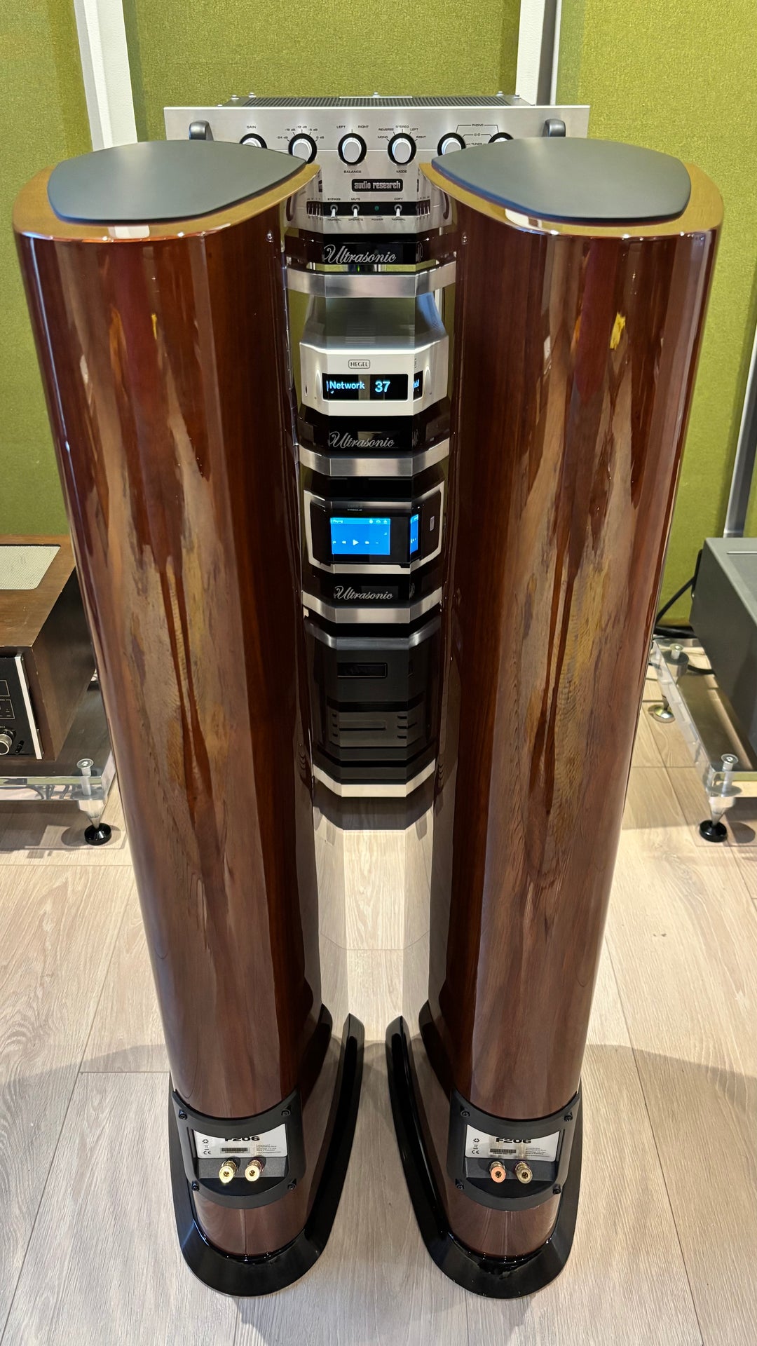 Revel Performa3 F206 3-Way Floorstanding Full-Range Tower Speakers in Walnut Gloss EXCELLENT