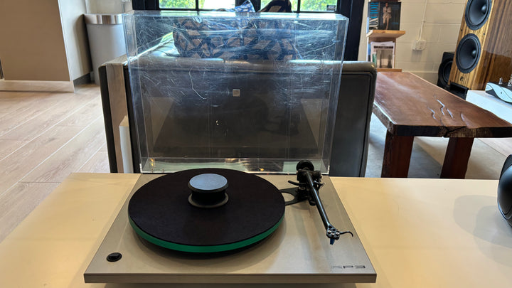 Rega RP3 Planar 3 Turntable Record Player with RB303 Tonearm and Elys 2 Cartridge EXCELLENT