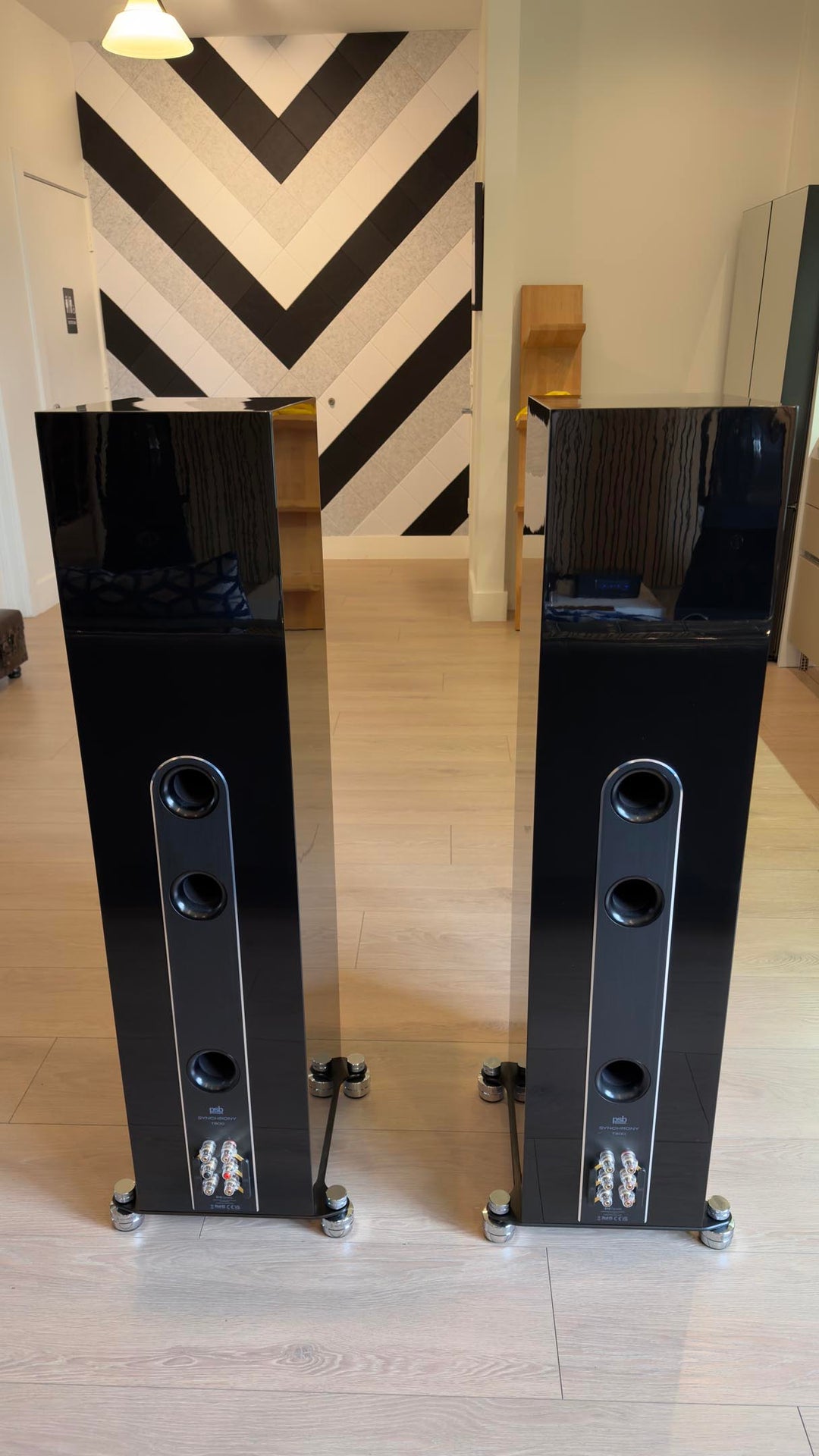 PSB Synchrony T800 Full Range Speakers in Gloss Black w Box EXCELLENT