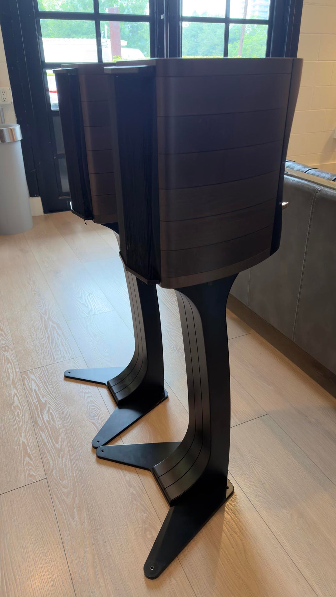 Sonus Faber Auditor M Bookshelf Speakers in Maple Graphite Gray w Stands & Box EXCELLENT