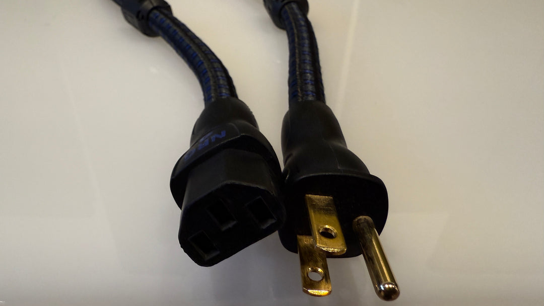 AudioQuest NRG4 NS 1M 15A 15 Amp C13 Power Cord Cable EXCELLENT