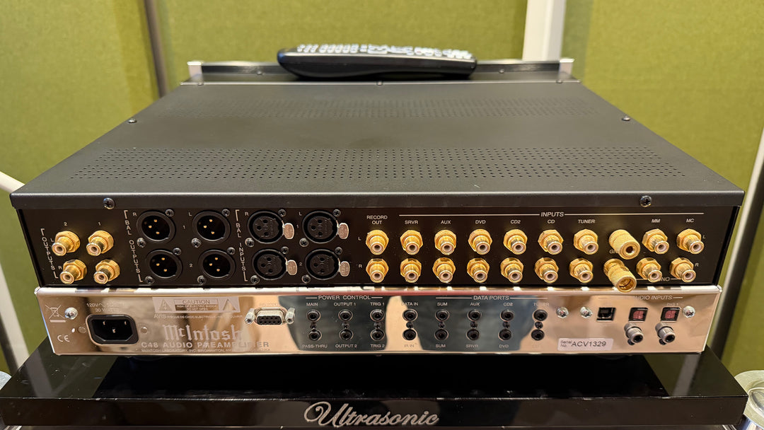 McIntosh C48 Audio Preamplifier w Remote EXCELLENT