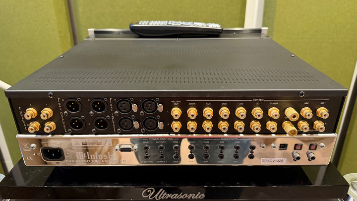 McIntosh C48 Audio Preamplifier w Remote EXCELLENT