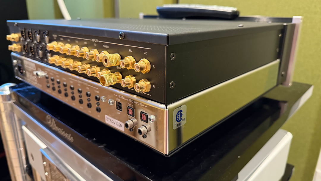 McIntosh C48 Audio Preamplifier w Remote EXCELLENT