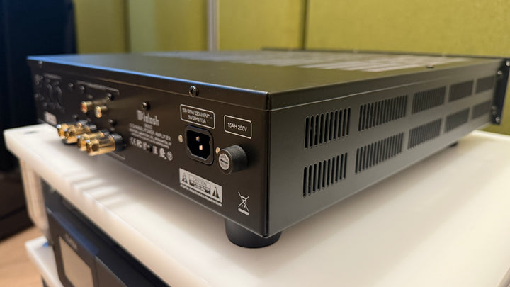 McIntosh MI502 Two Channel Power Amplifier EXCELLENT