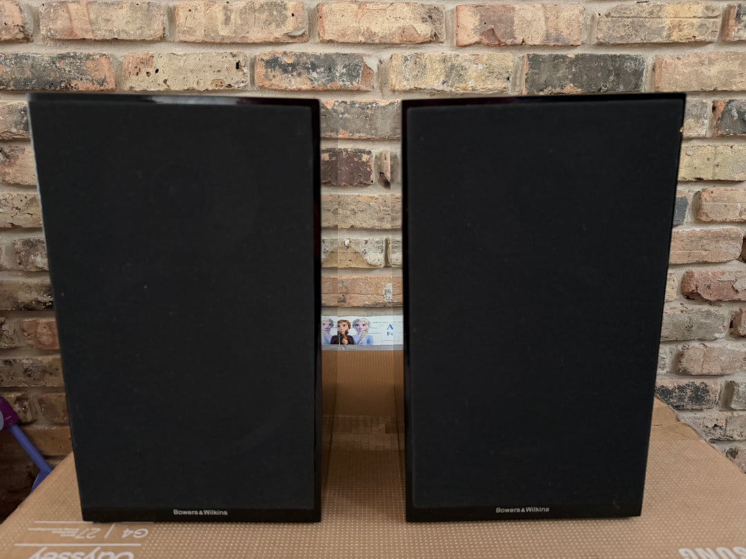 B&W Bowers & Wilkins CM5 MkI Bookshelf Speakers in Gloss Black EXCELLENT