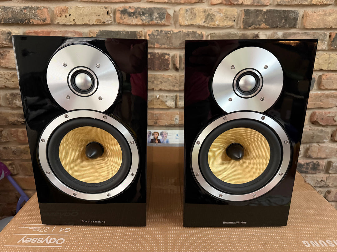 B&W Bowers & Wilkins CM5 MkI Bookshelf Speakers in Gloss Black EXCELLENT