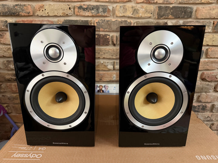 B&W Bowers & Wilkins CM5 MkI Bookshelf Speakers in Gloss Black EXCELLENT