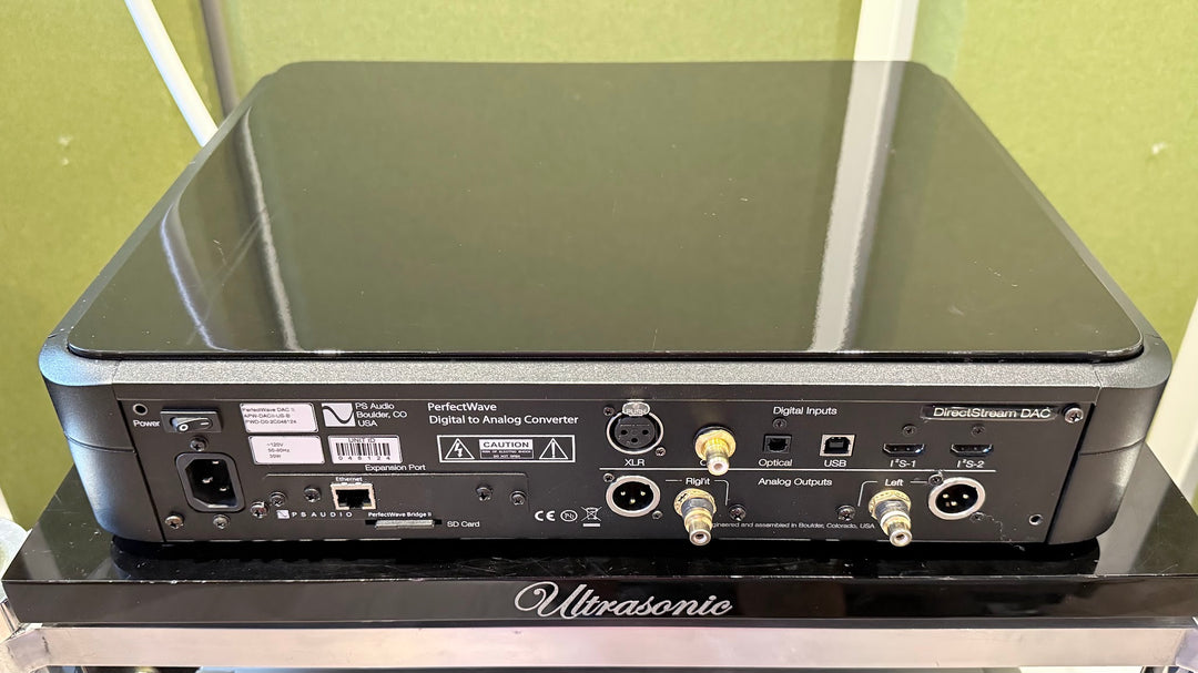 PS Audio PerfectWave DAC II 2 in Black w Box EXCELLENT