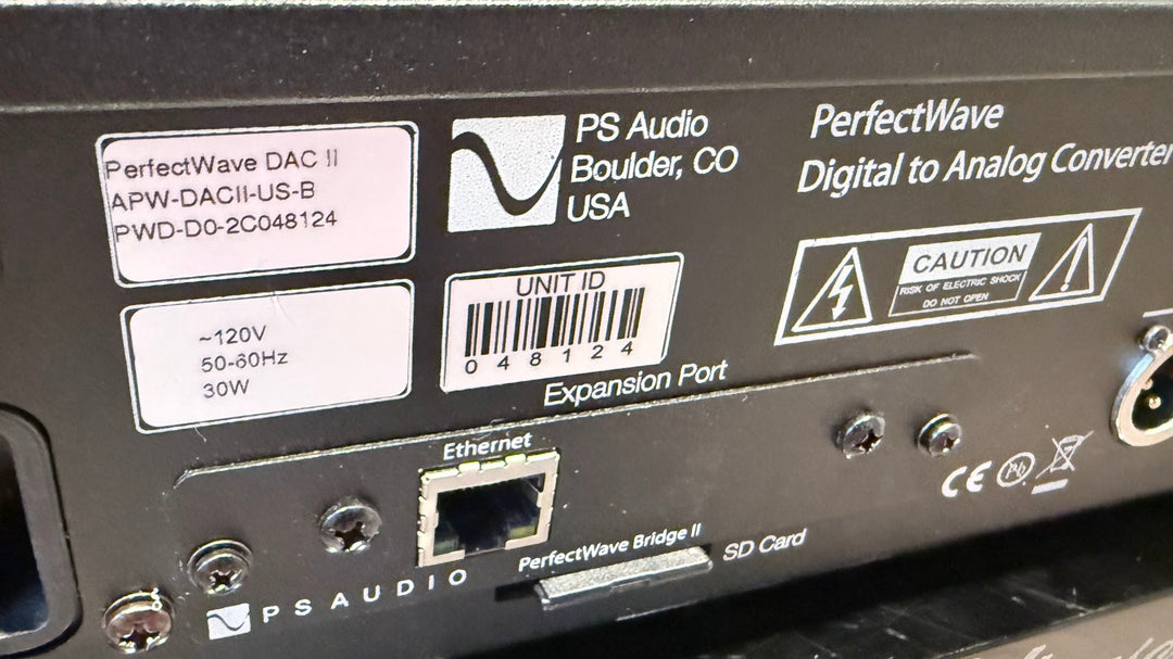 PS Audio PerfectWave DAC II 2 in Black w Box EXCELLENT