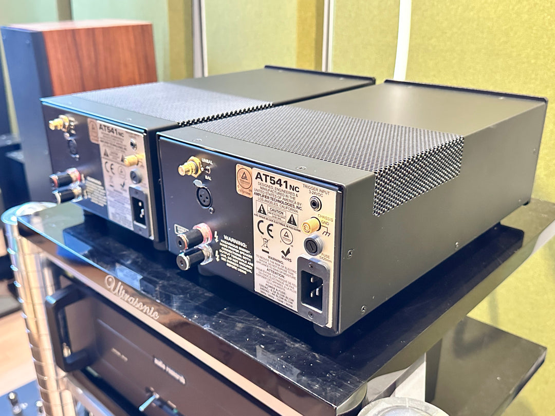 ATI AT500nc Series AT541NC Monoblock Amplifier Pair Class D in Black EXCELLENT