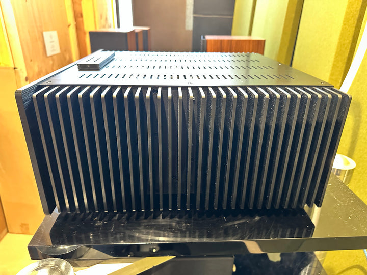 Vincent SV700 Integrated Amplifier in Black w Remote & Box EXCELLENT