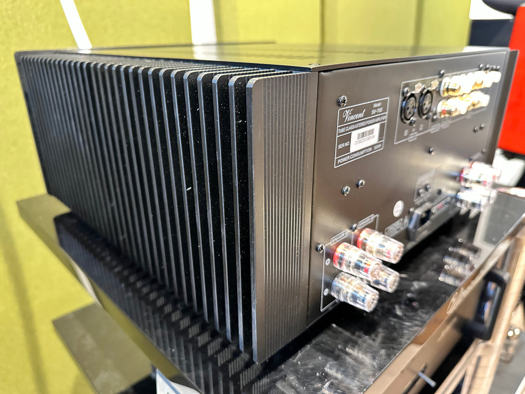 Vincent SV700 Integrated Amplifier in Black w Remote & Box EXCELLENT