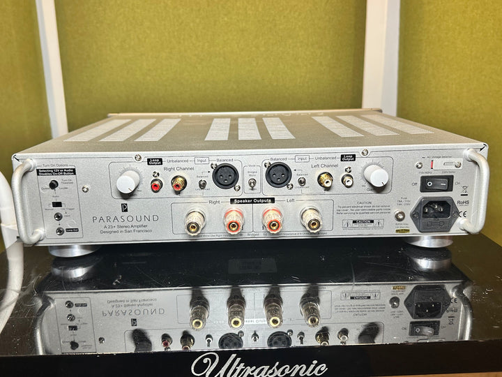 Parasound Halo A23+ Stereo Amplifier in Silver w Box EXCELLENT