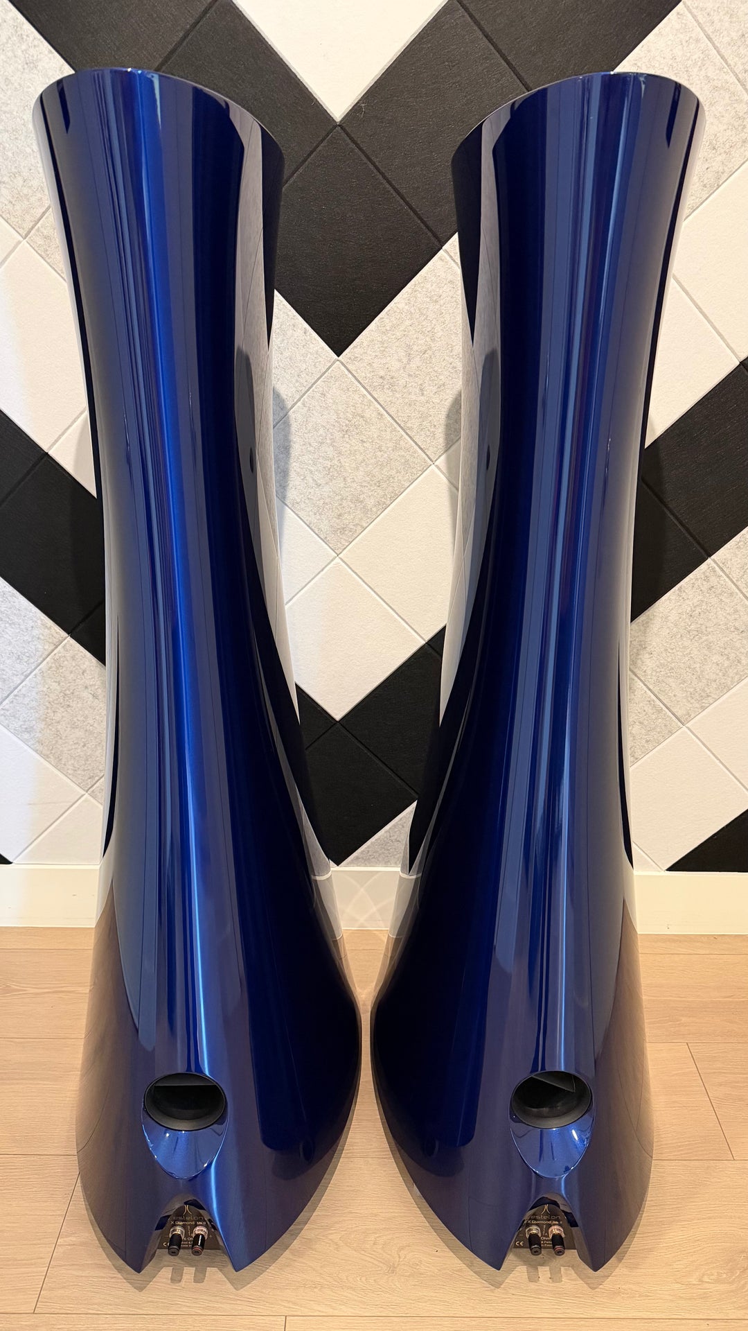 Estelon X Diamond Mk II Full-Range Speakers in Blue Cobalt Liquid Gloss 1-Owner with Crates EXCELLENT