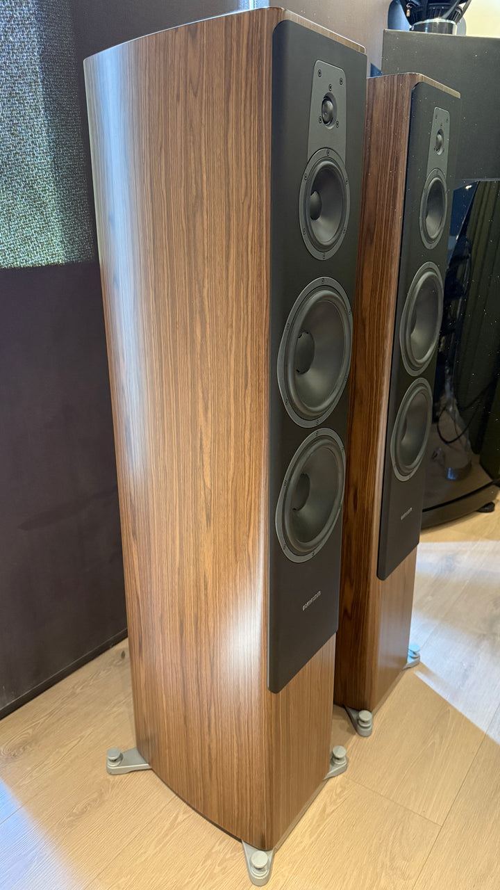 Dynaudio Contour 60 Full Range Speakers in Walnut EXCELLENT