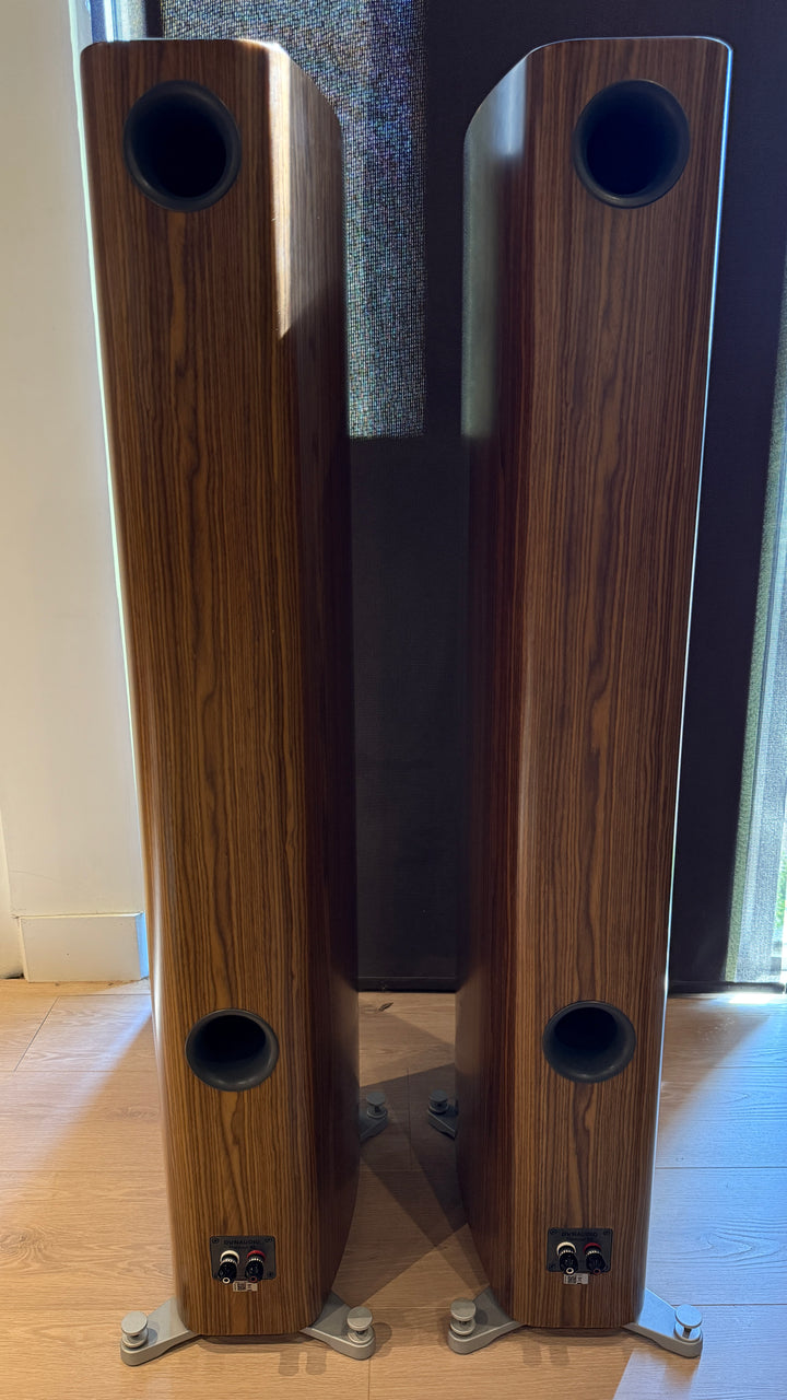 Dynaudio Contour 60 Full Range Speakers in Walnut EXCELLENT