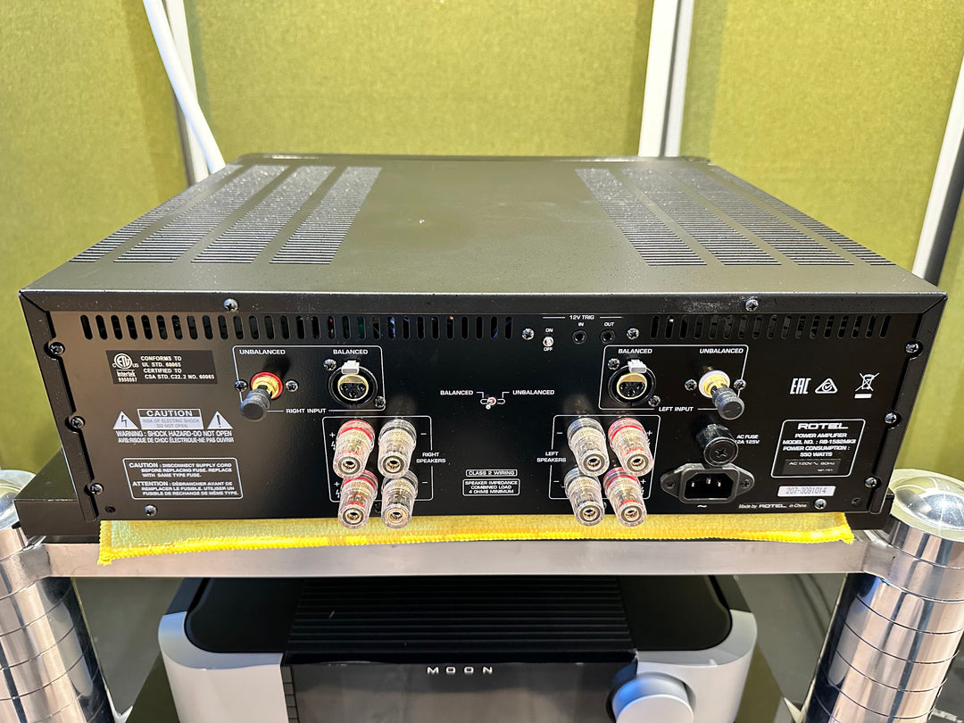 Rotel RB-1582 MKll Stereo Power Amplifer in Black VERY GOOD