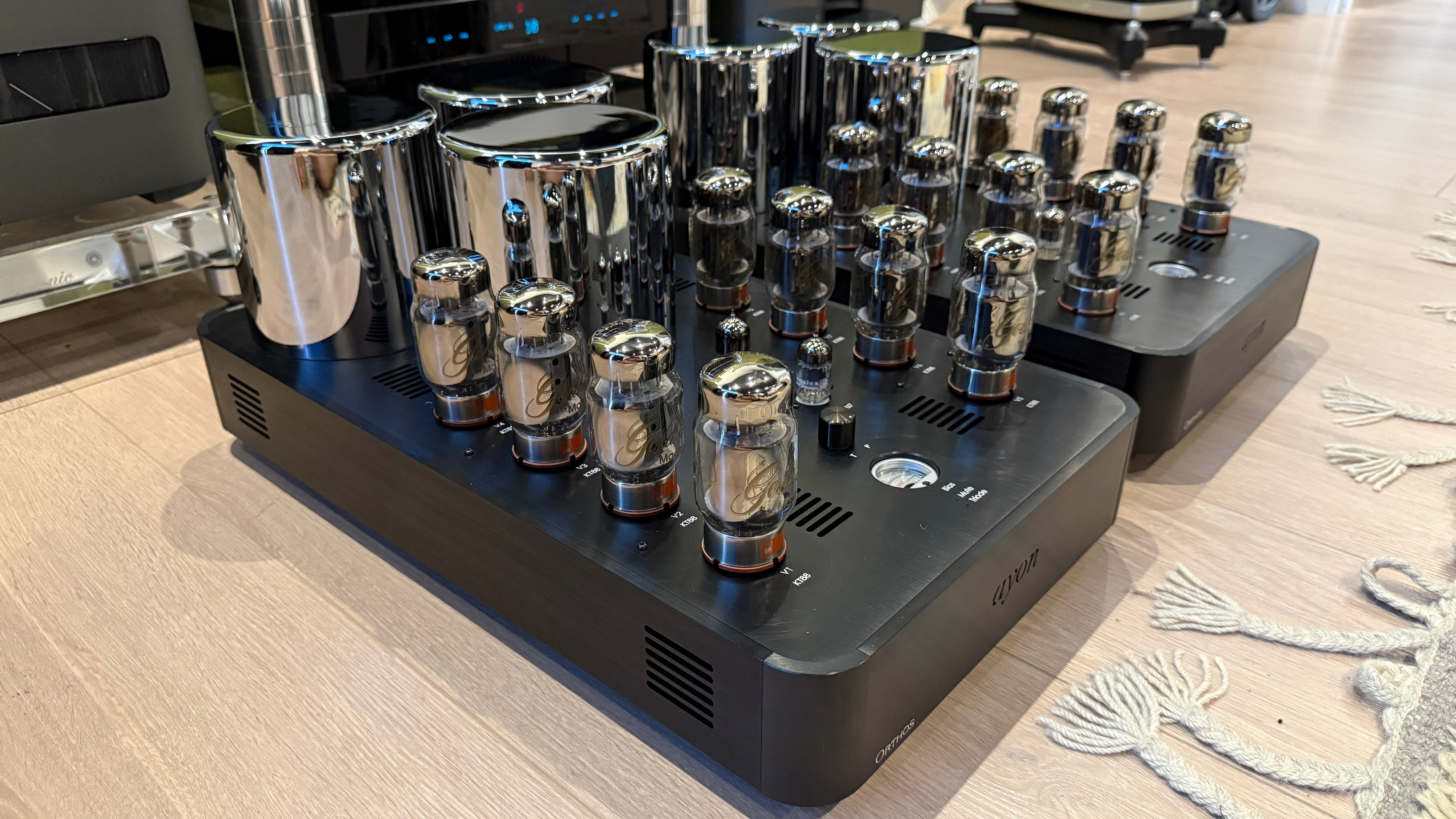 Ayon Audio Orthos II Tube Monoblock Amplifiers EXCELLENT – 3mA