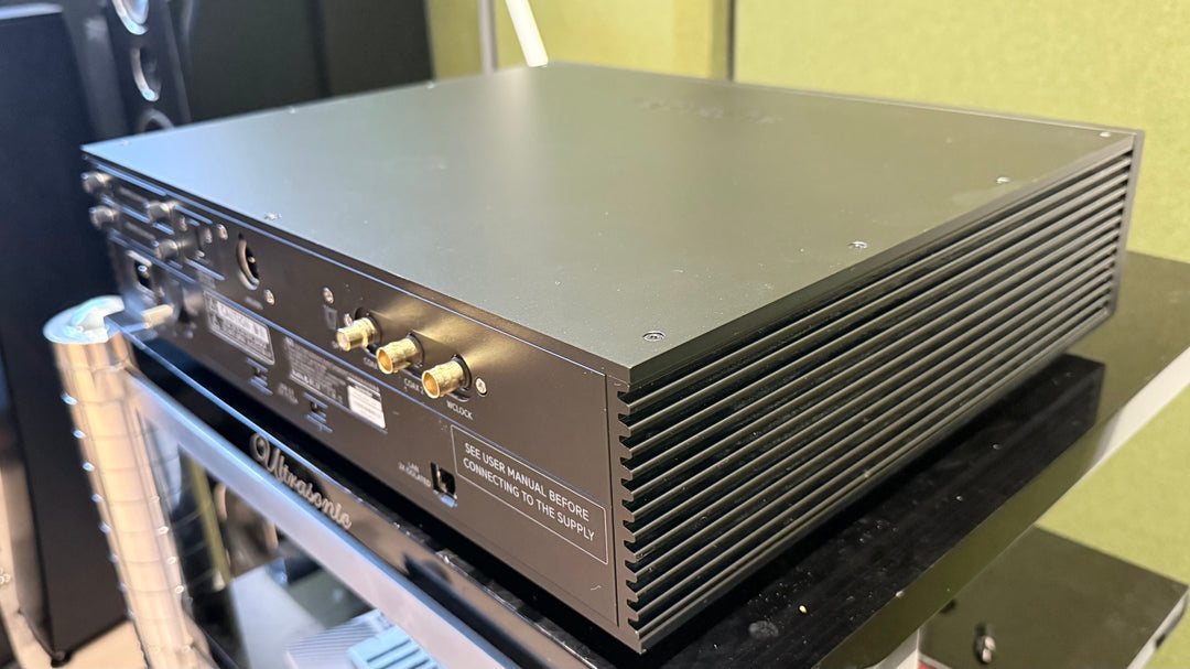 Aurender N20 Music Server Streamer in Black w Box EXCELLENT