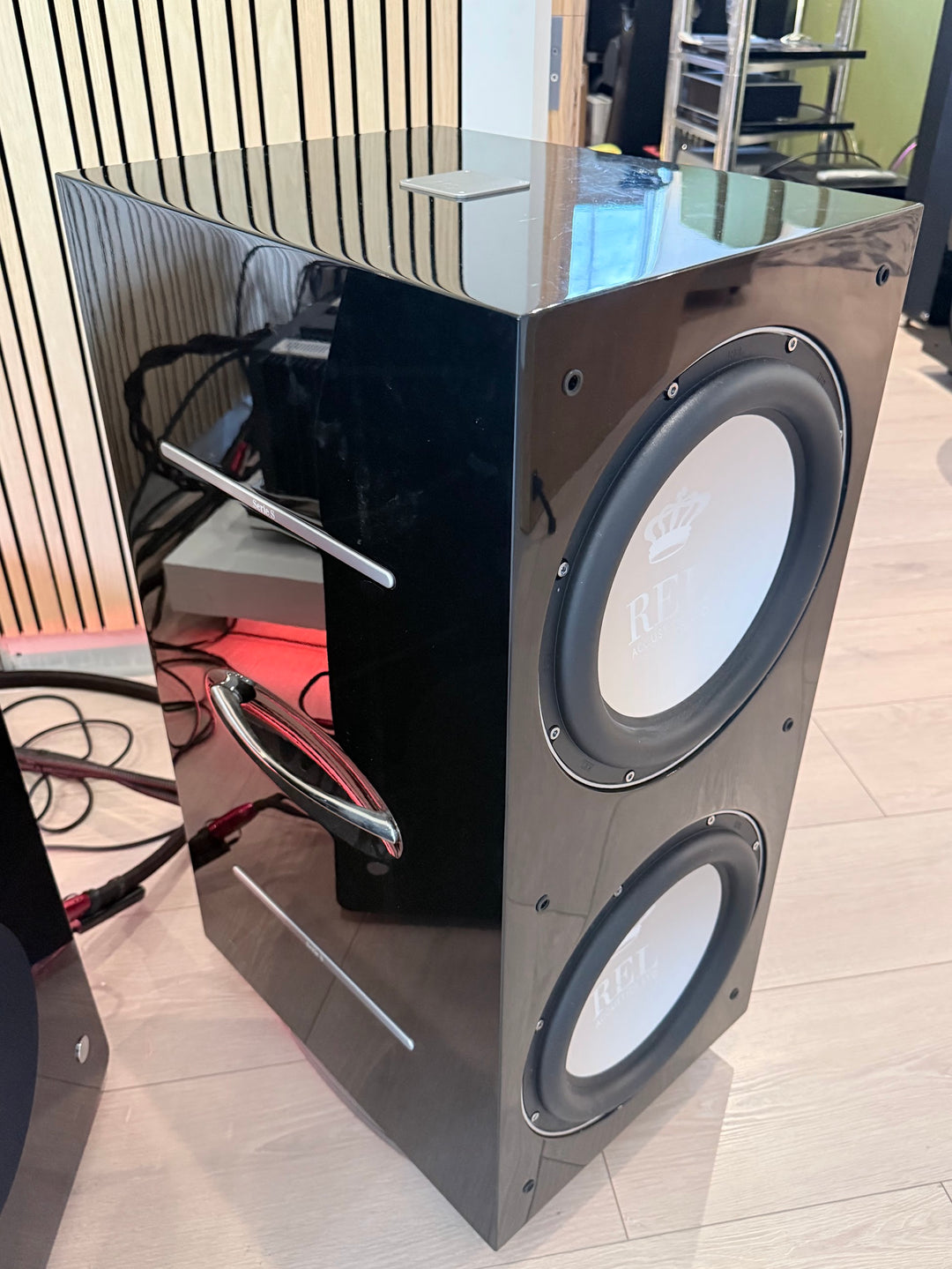 REL Acoustics 212/SX Subwoofer in Gloss Black w Box VERY GOOD
