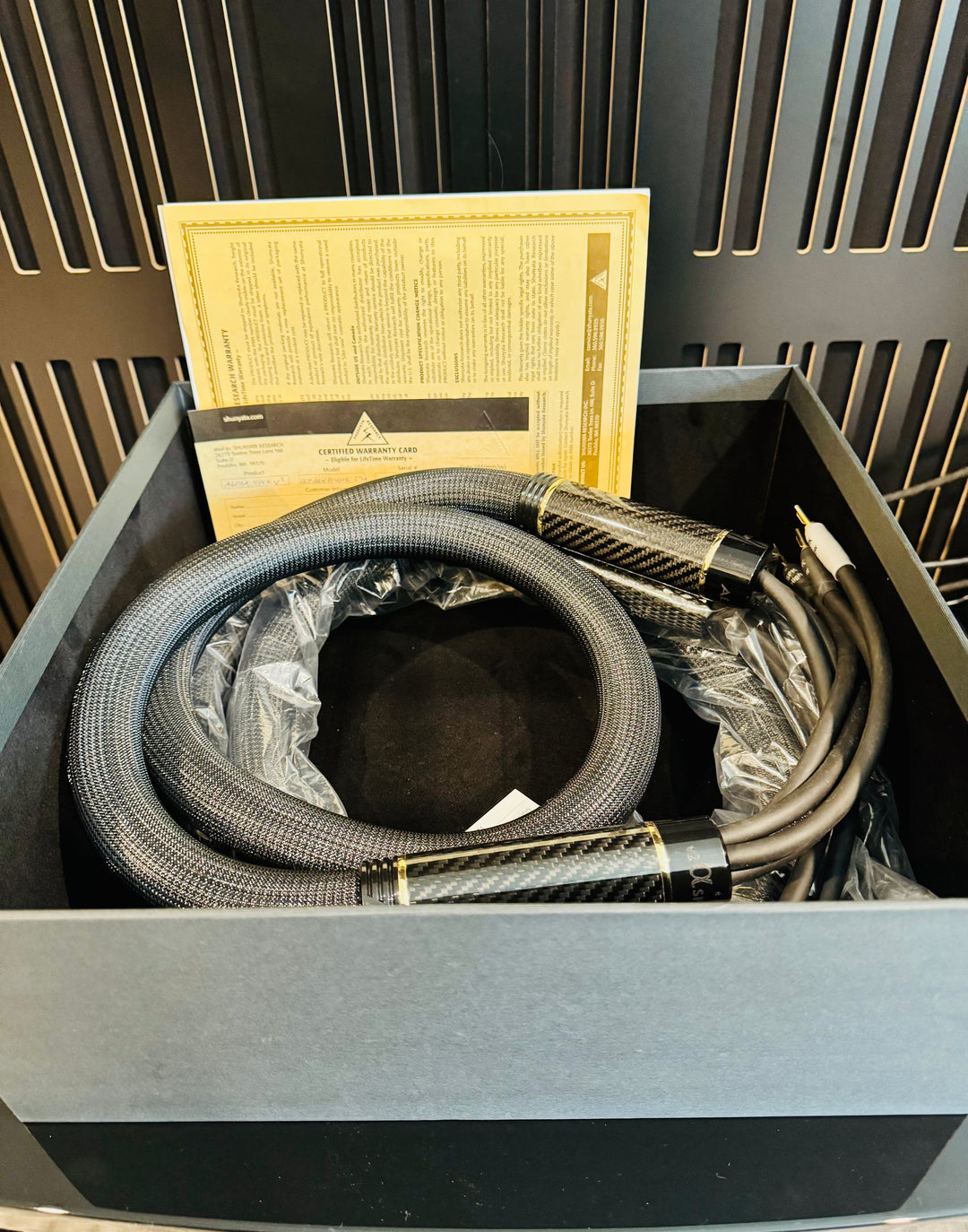 Shunyata Research Alpha V2 2M Speaker Cables Biwire Spade to Banana w Box EXCELLENT