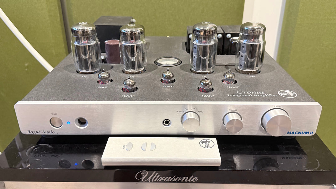 Rogue Audio Cronus Integrated Amplifier Magnum 2 with Remote EXCELLENT