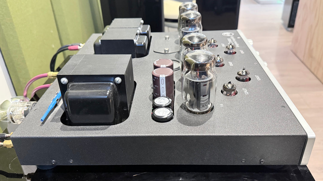 Rogue Audio Cronus Integrated Amplifier Magnum 2 with Remote EXCELLENT