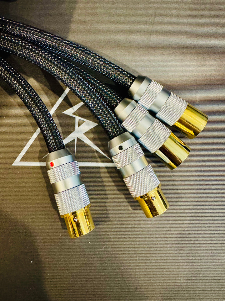 Shunyata Research Alpha V2 3M XLR Interconnect Cables w Box EXCELLENT