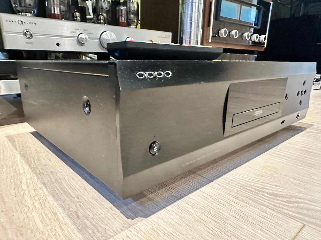 Oppo UDP-205 Reference 4K Ultra HD Blu-Ray Player in Black w Remote & Box EXCELLENT
