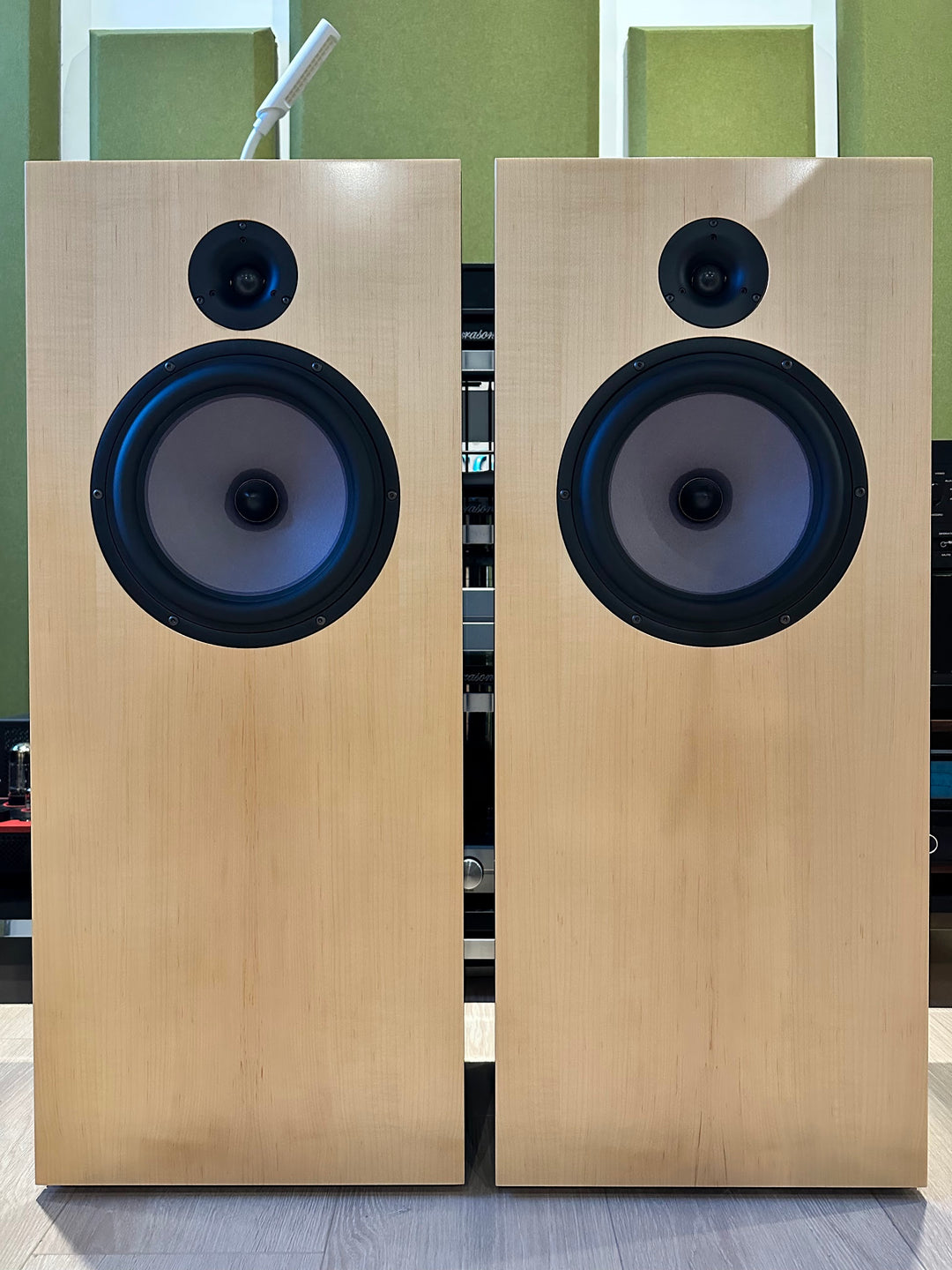 DeVore Fidelity Orangutan 0/93 Full-Range Speakers in Maple w Box EXCELLENT