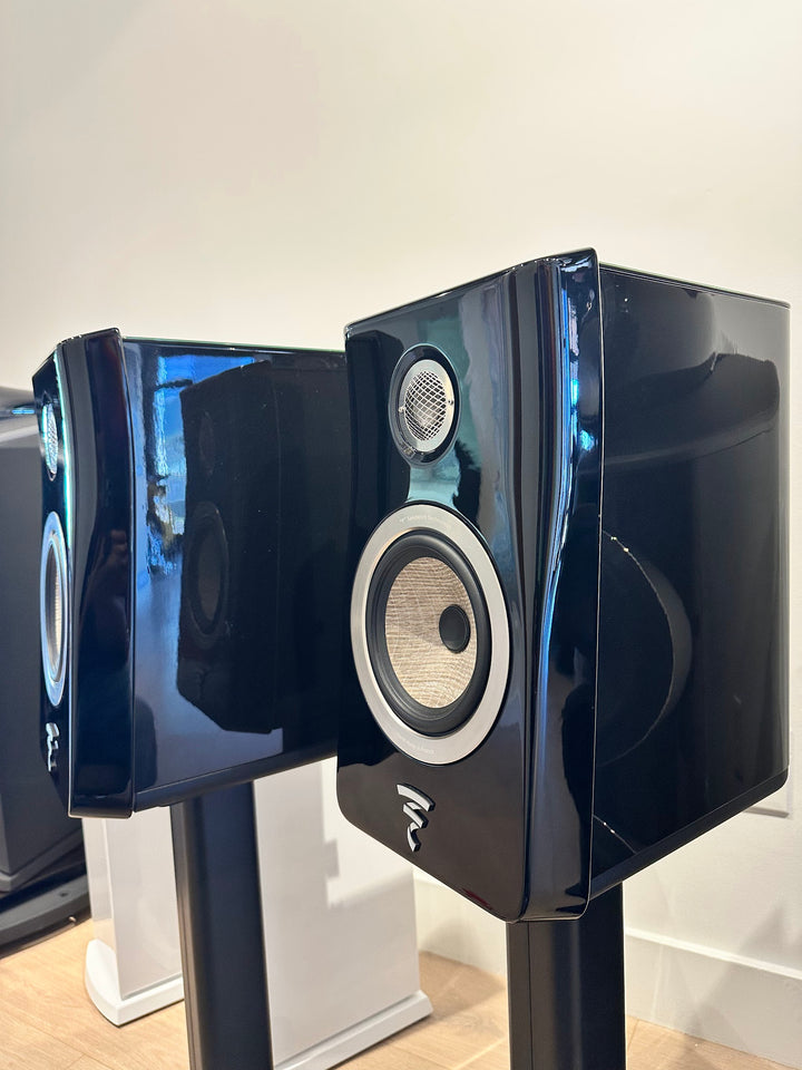 Focal Kanta N1 Bookshelf Speakers with Stand Gloss Black HG Deep Black w Box EXCELLENT