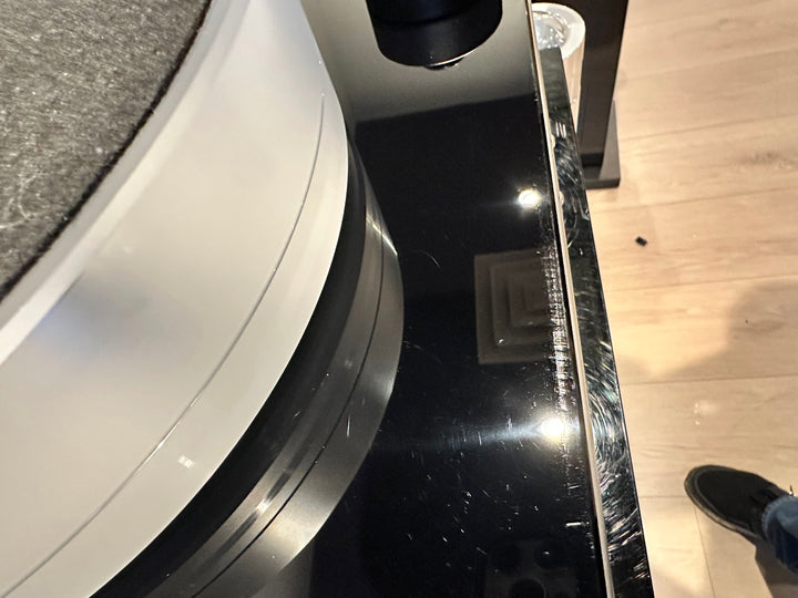 McIntosh MT10 MT-10 Precision Turntable Moving Coil Cartridge, Cover, & Original Box EXCELLENT