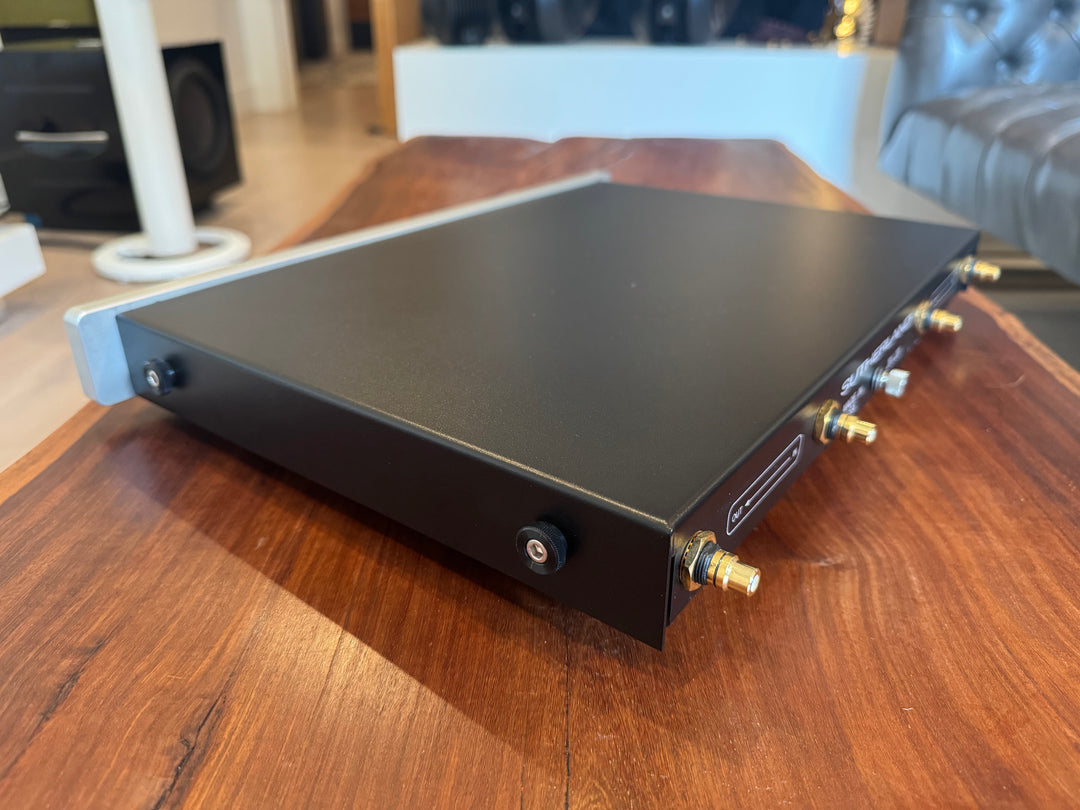 Sutherland Engineering 20/20 Mk2 MKII Phono Stage in Silver EXCELLENT