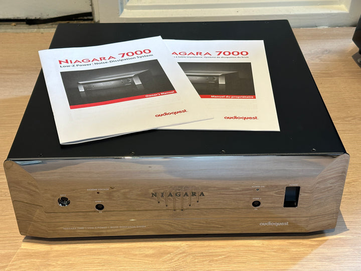 AudioQuest Niagara 7000 Power Conditioner Customer Trade-In EXCELLENT