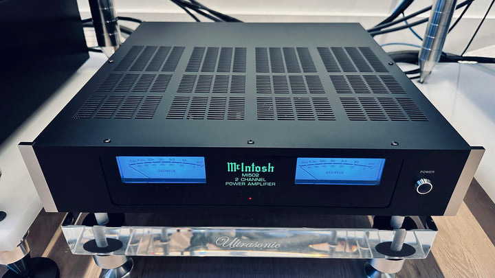 McIntosh MI502 Power 2 Channel Digital Amplifier MINT