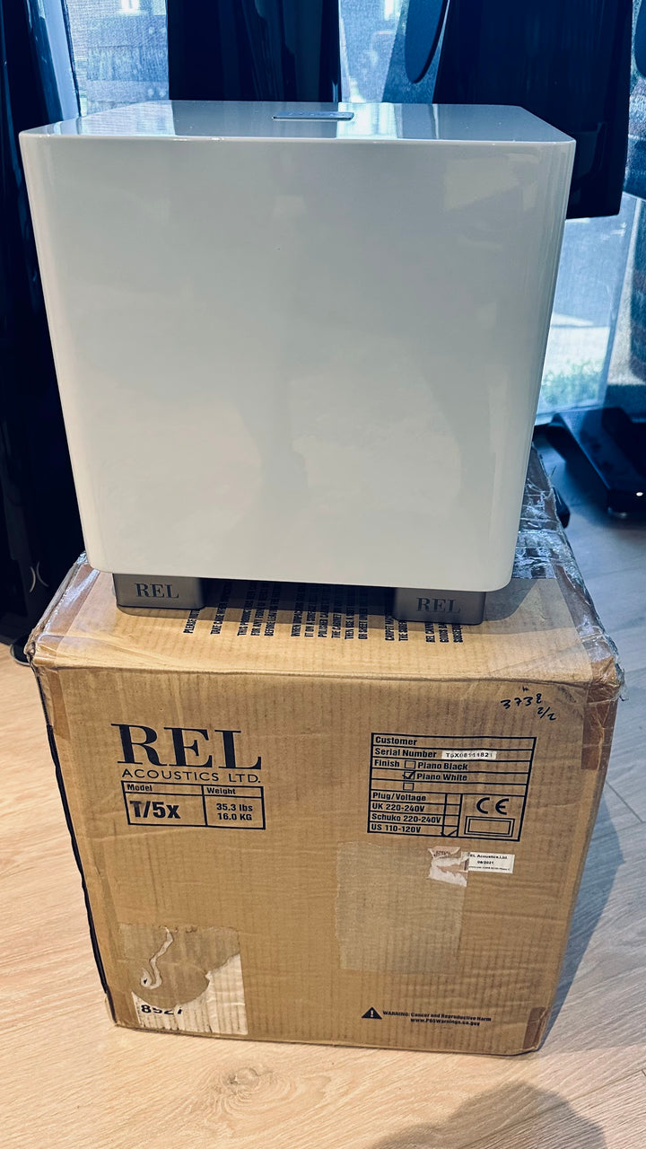 REL Acoustics T/5x Subwoofer 8" 8 Inch White EXCELLENT